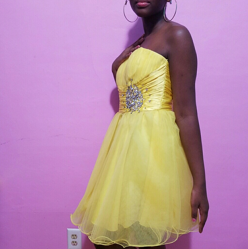 Nox Anabel yellow prom dress - Picture 4 of 4